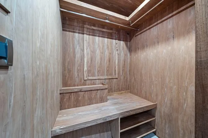 Obsession Yacht Photos Pics Forward VIP Locker