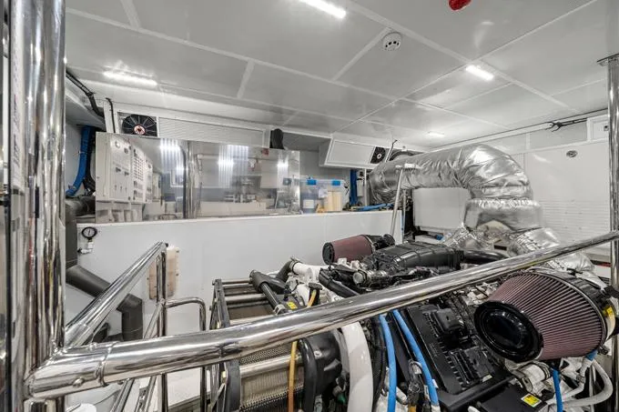 Obsession Yacht Photos Pics Outboard Stbd. Engine