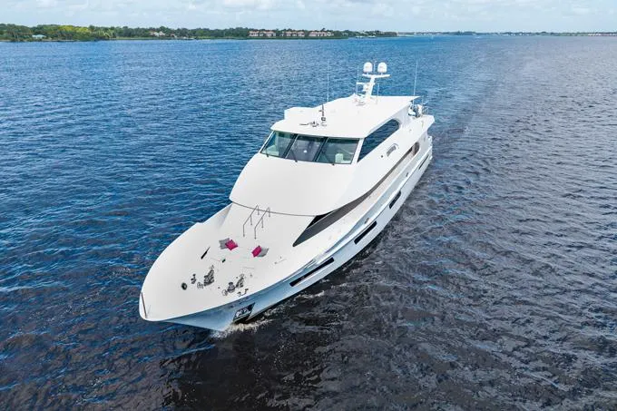 Obsession Yacht Photos Pics Bow Quarter