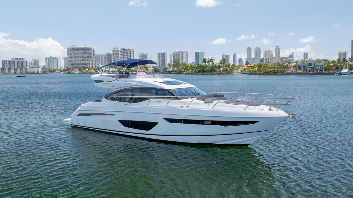 2017 Princess 65 