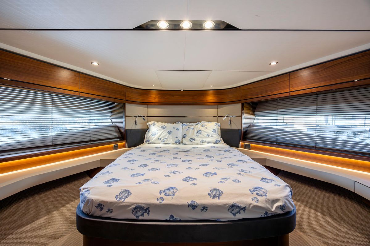 2017 Princess 65 