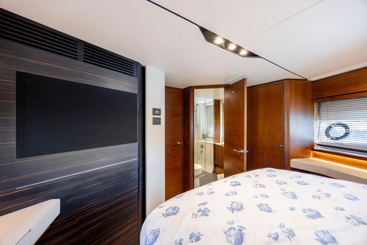 2017 Princess 65 