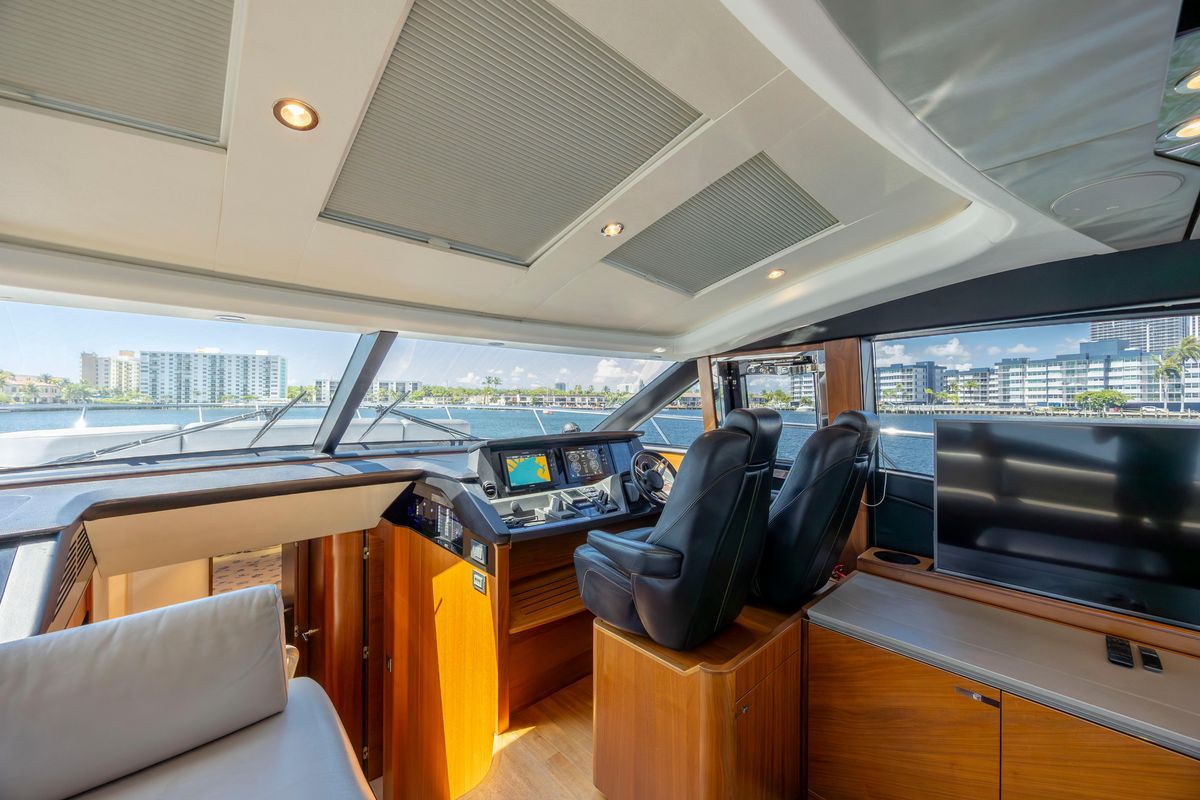 2017 Princess 65 