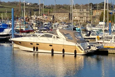 1998 Princess V40