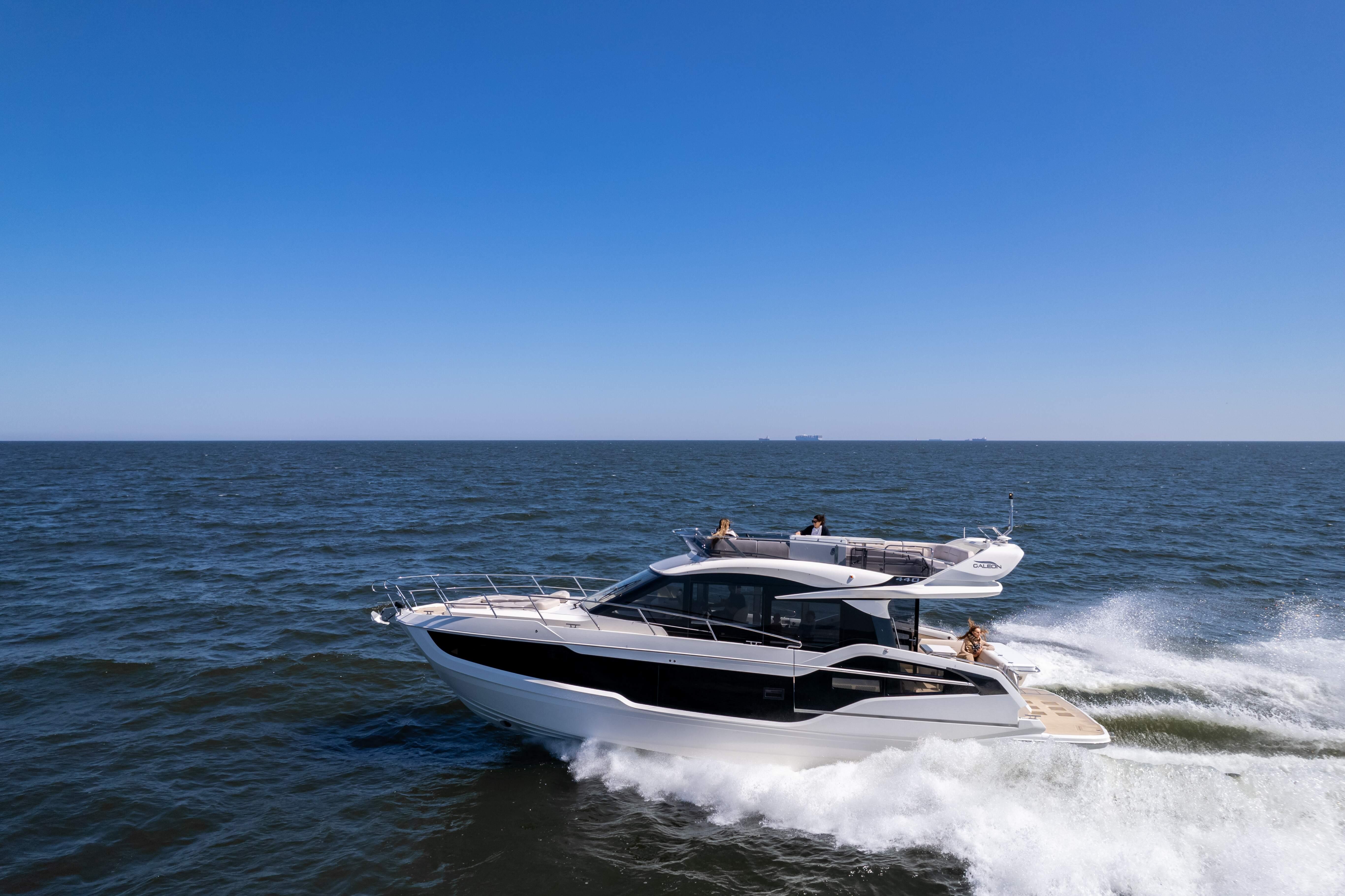 galeon yachts 440 fly