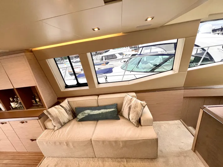 Tomorrow Yacht Photos Pics SALON PORT SIDE