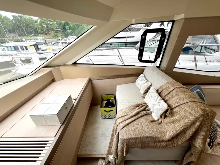 Tomorrow Yacht Photos Pics GUEST SEATING AREA - OPPOSITE HELM