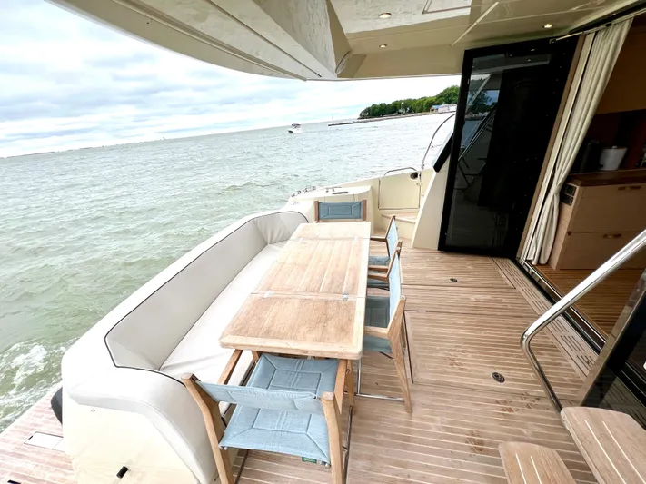 Tomorrow Yacht Photos Pics COCKPIT - PORT SIDE