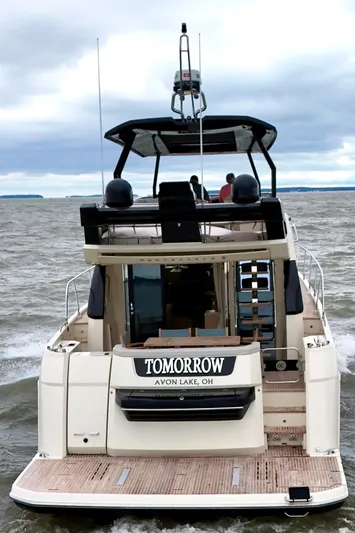 Tomorrow Yacht Photos Pics HYDRAULIC SWIM PLATFORM