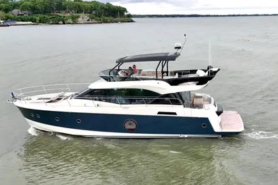 Monte Carlo Yachts MC6