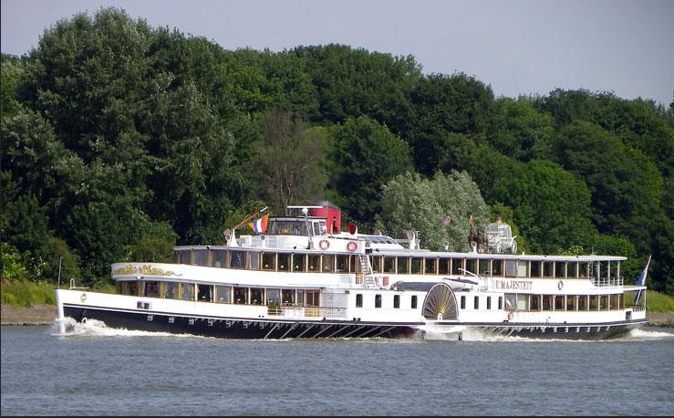1926 Sachsenberg Paddle Steamer