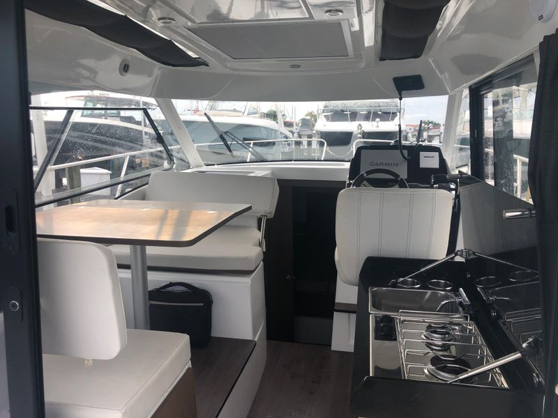 2020 Beneteau Antares 9