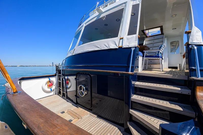 Aventurer Yacht Photos Pics Luxurious 1986 Jongert 85 yacht deck with elegant seating and ocean view.