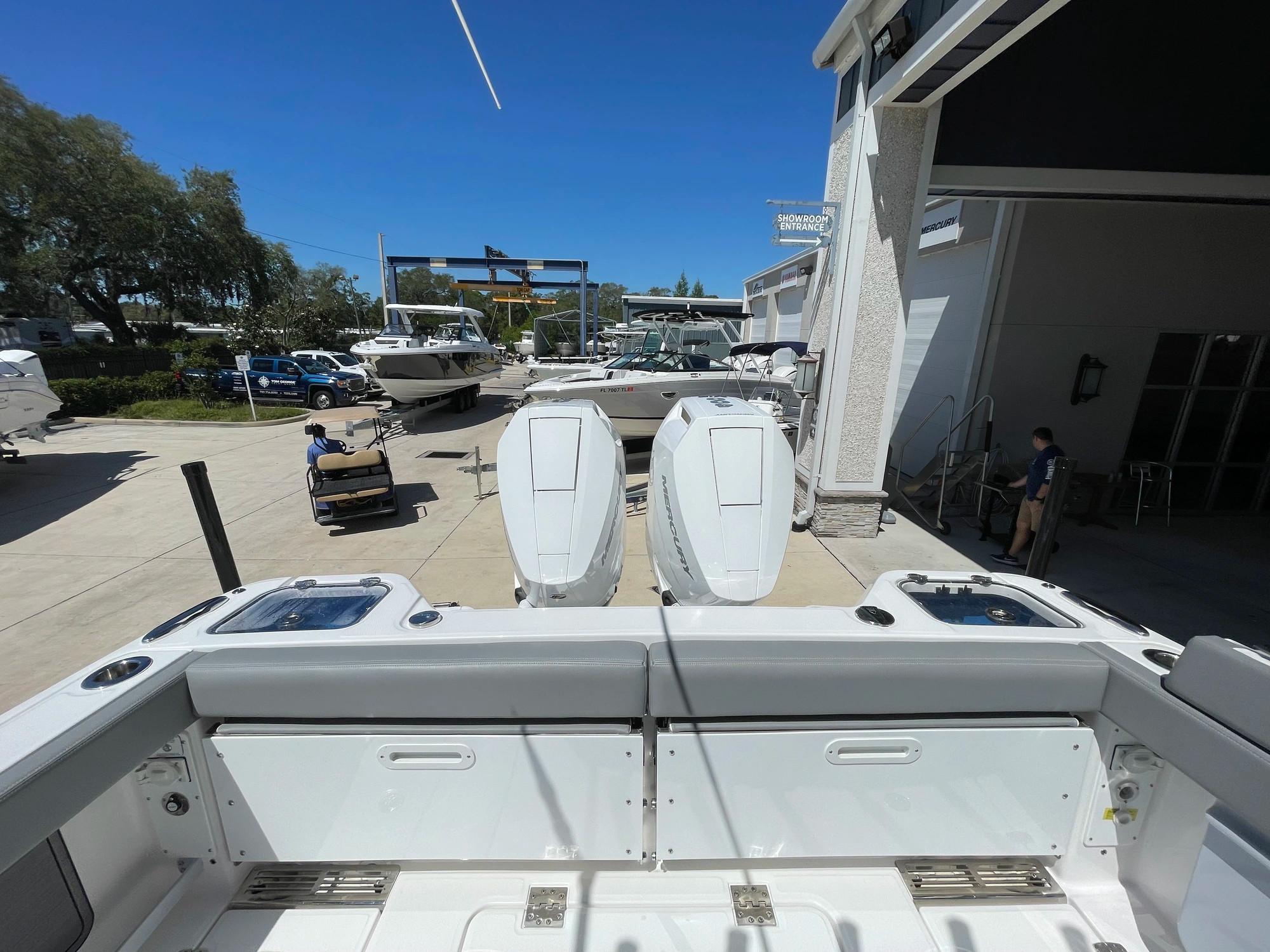 2024 Everglades 315 CC Center Console for sale YachtWorld