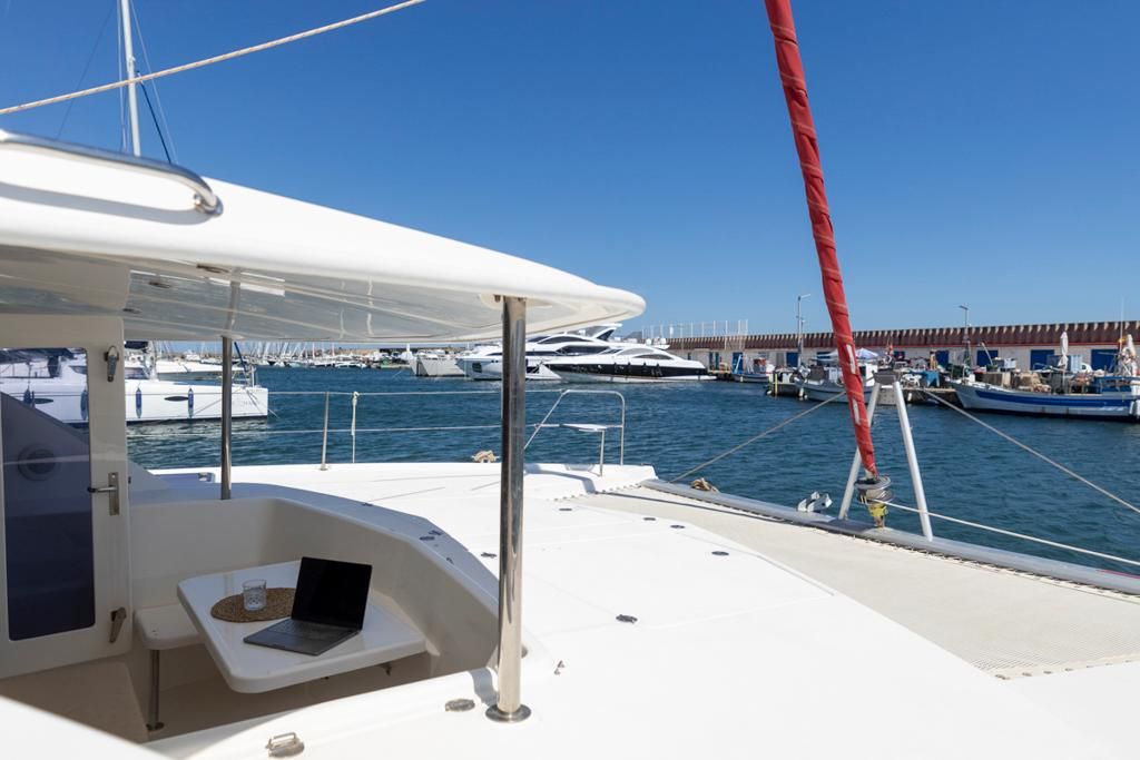 2013 Leopard 42 