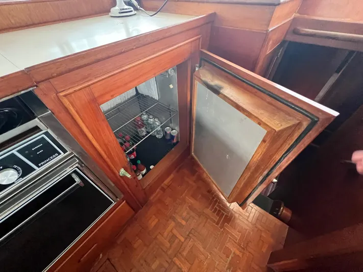 Soul Shine Yacht Photos Pics 