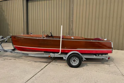 Chris-Craft Runabout 18