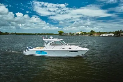 Pursuit OS 325 Offshore