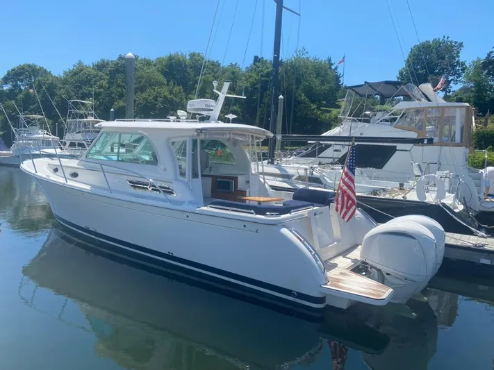 Silver Lining Yacht Photos Pics Back Cove 34 O