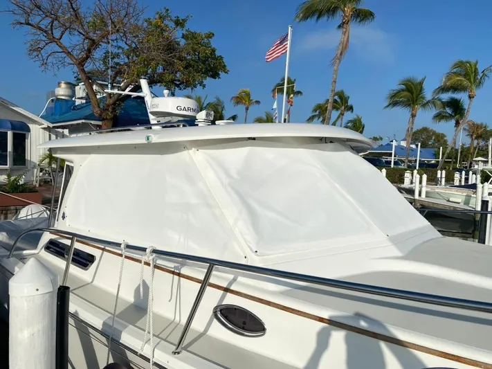 Silver Lining Yacht Photos Pics BC 34O