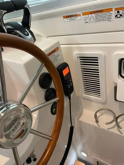 Silver Lining Yacht Photos Pics BC 34O