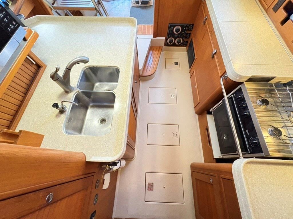 2007 Island Packet 48 