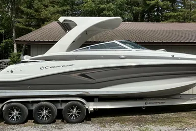 Crownline E305XS