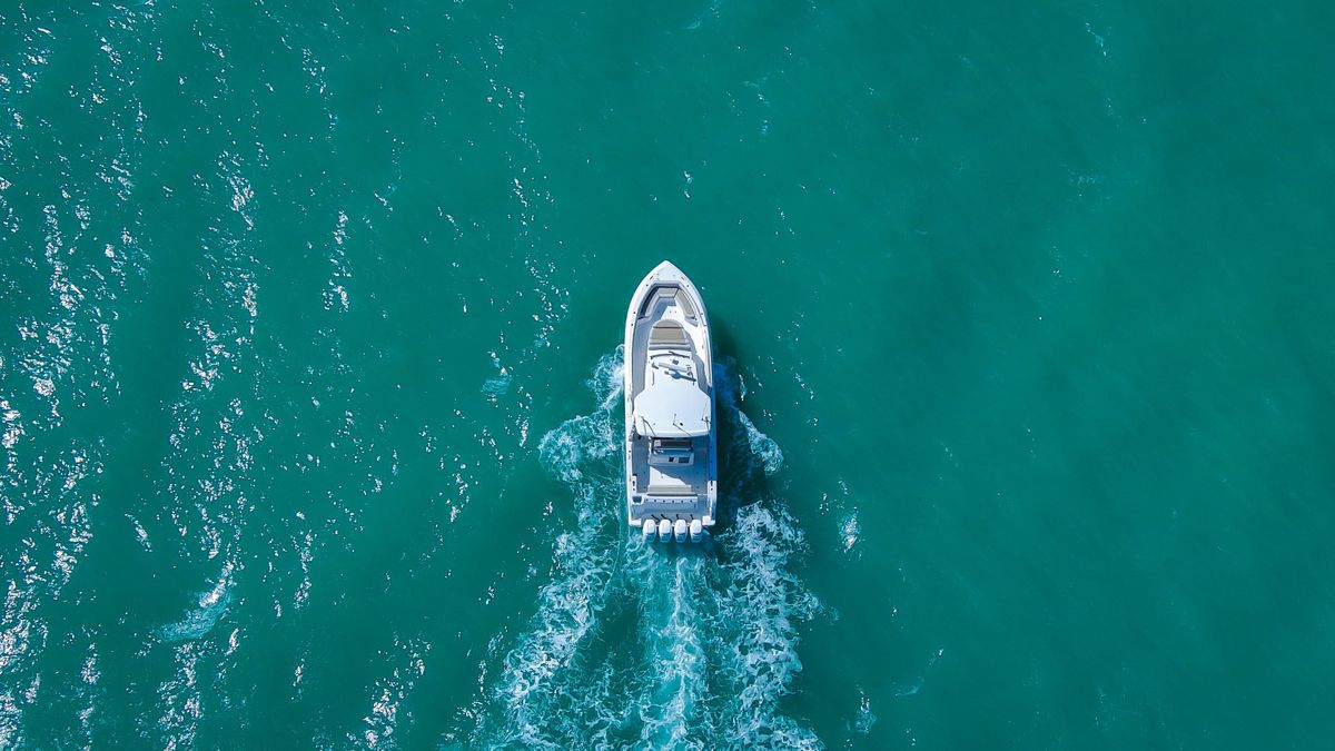 2017 Boston Whaler 42 