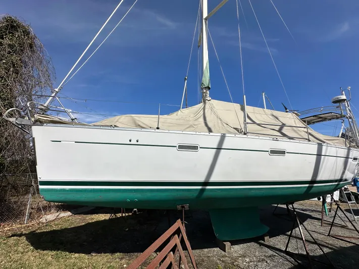 Phase II Yacht Photos Pics 