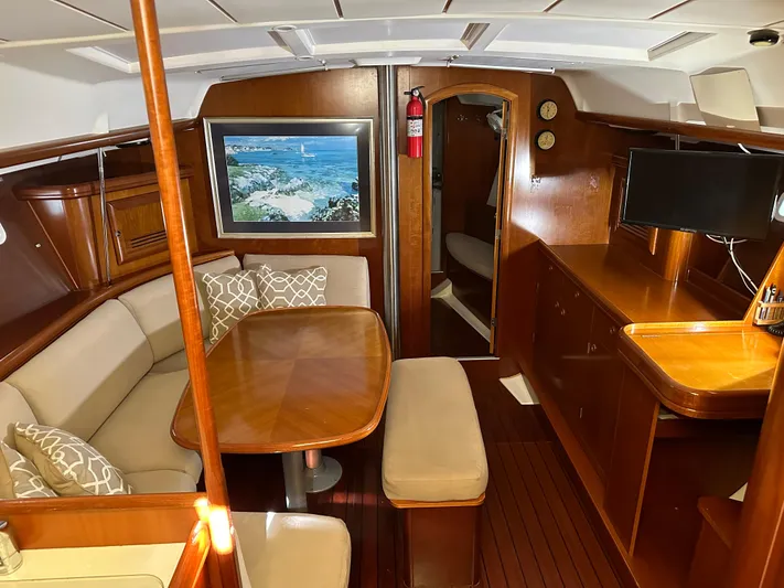 Phase II Yacht Photos Pics 