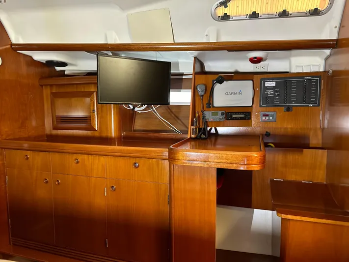 Phase II Yacht Photos Pics 