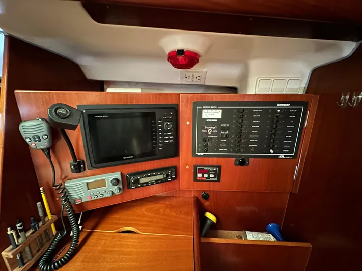 Phase II Yacht Photos Pics 