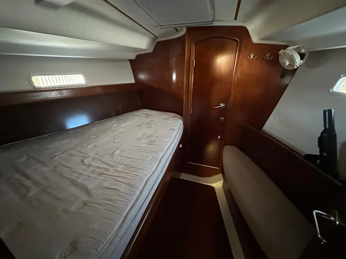 Phase II Yacht Photos Pics 