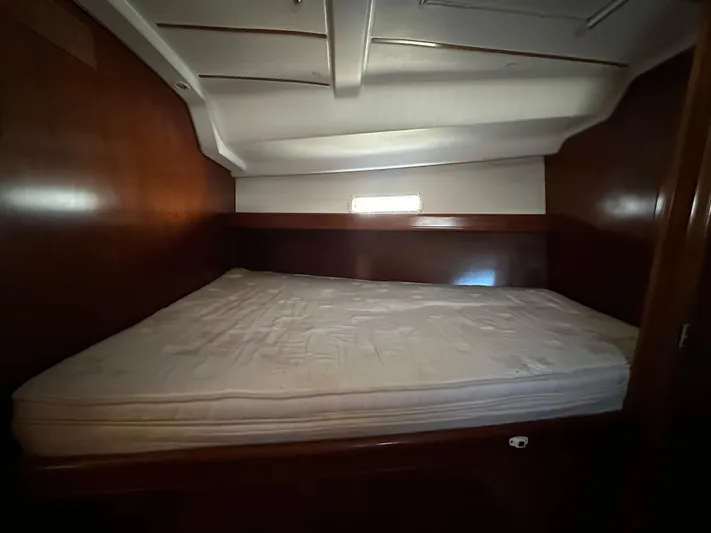 Phase II Yacht Photos Pics 