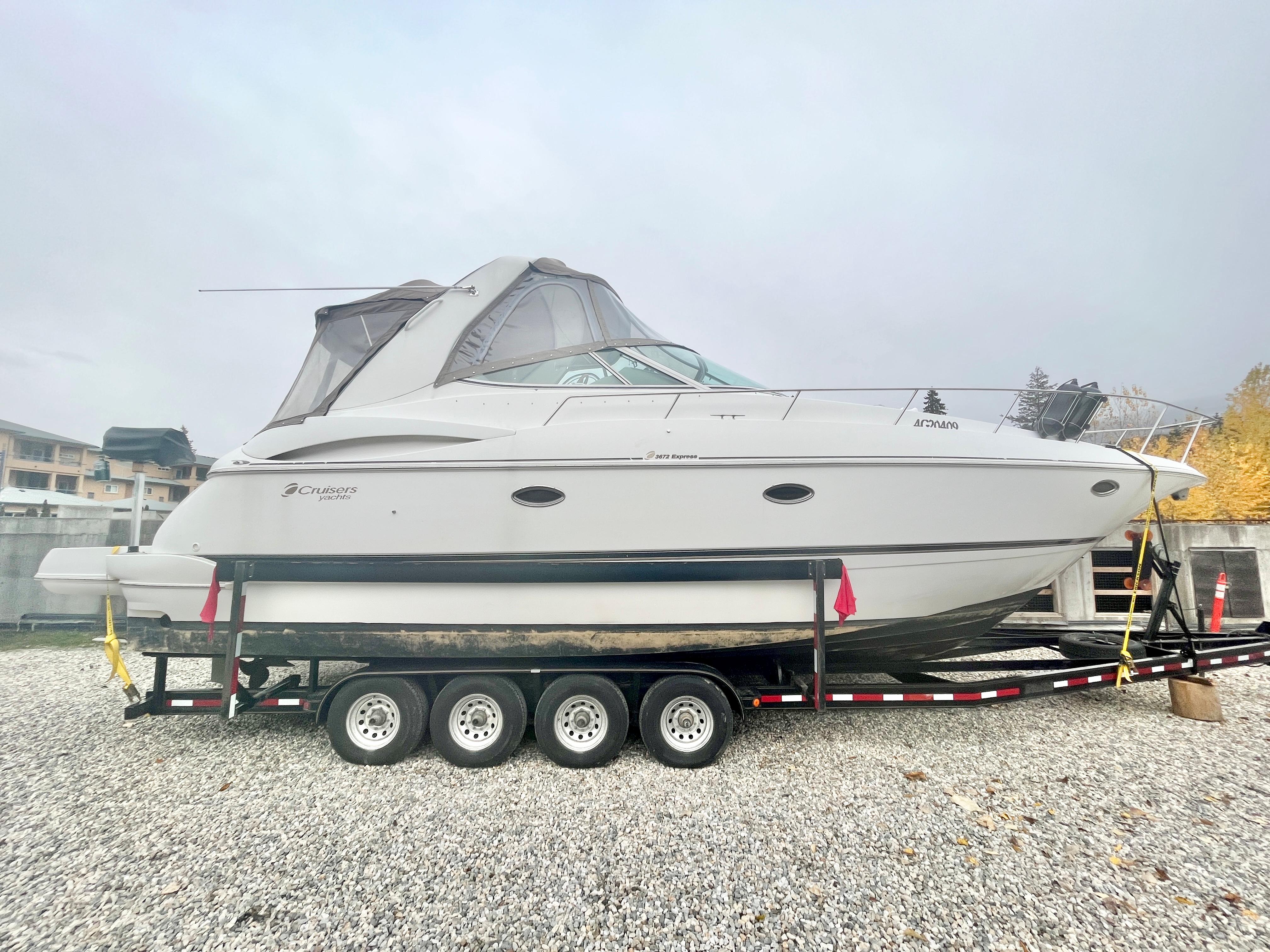cruisers yachts 3672 for sale