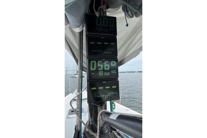 Tarahumara Yacht Photos Pics Sailing instruments on a 2008 J Boats J/122 displaying navigation data.