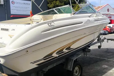 2003 Sea Ray 215
