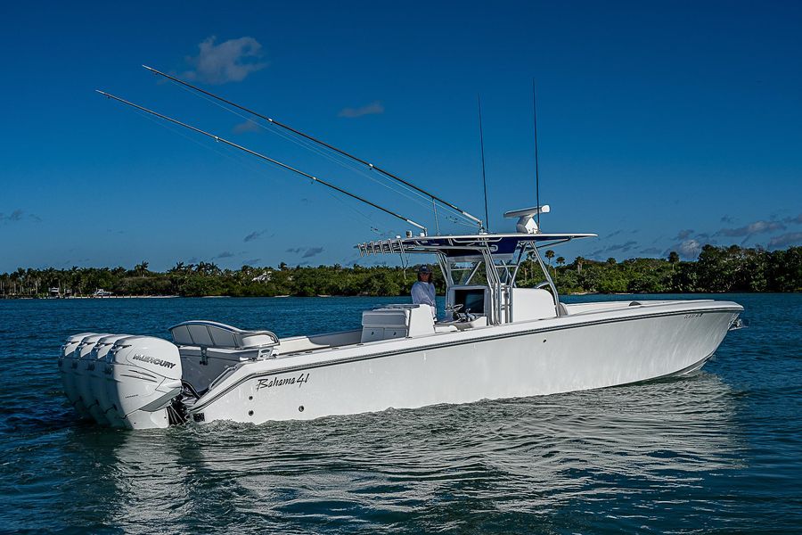 2016 Bahama 41