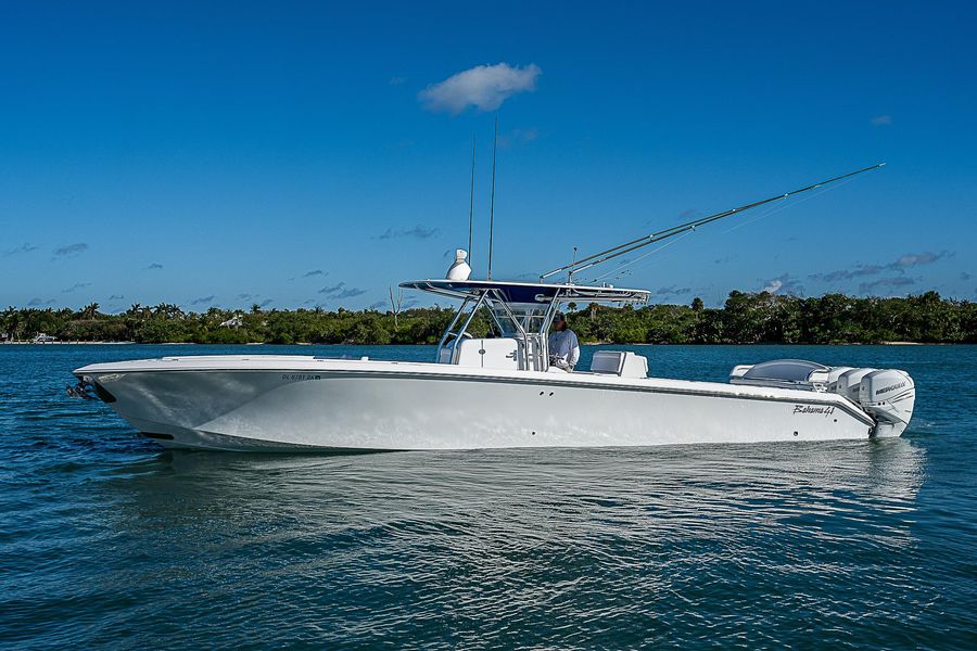 2016 Bahama 41