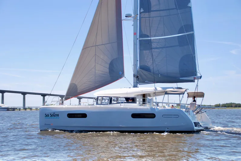 Sea SeÑora Yacht Photos Pics 