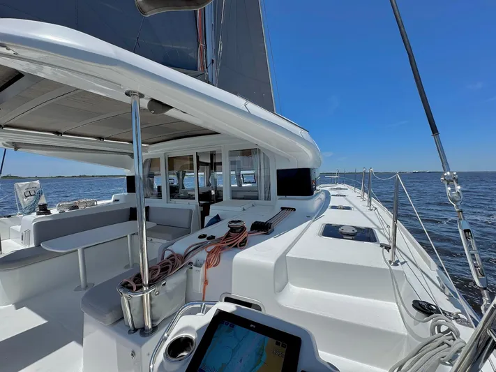 Sea SeÑora Yacht Photos Pics 