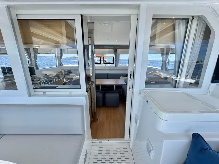 Sea SeÑora Yacht Photos Pics 