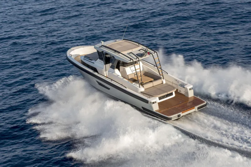 Bg42-49 Yacht Photos Pics 