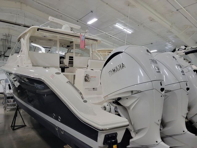 Pursuit DC 365 Dual Console