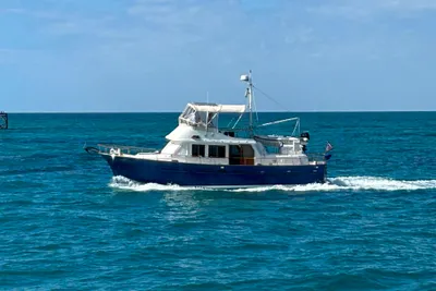 Albin Double Cabin
