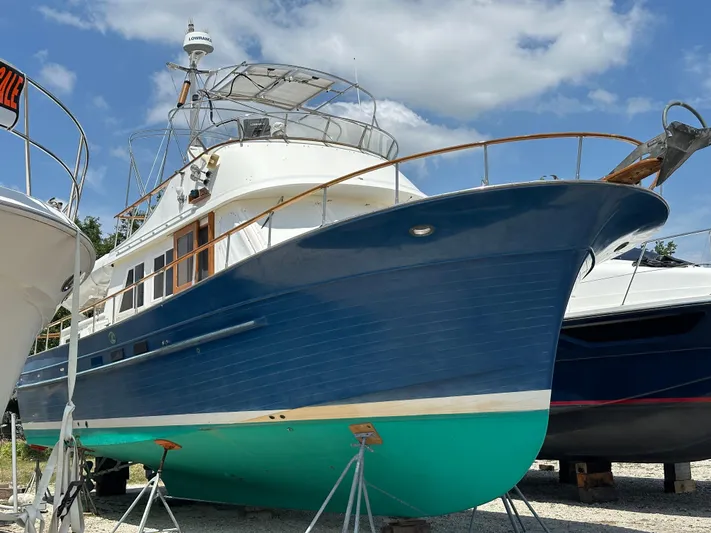 Blue Yacht Photos Pics 