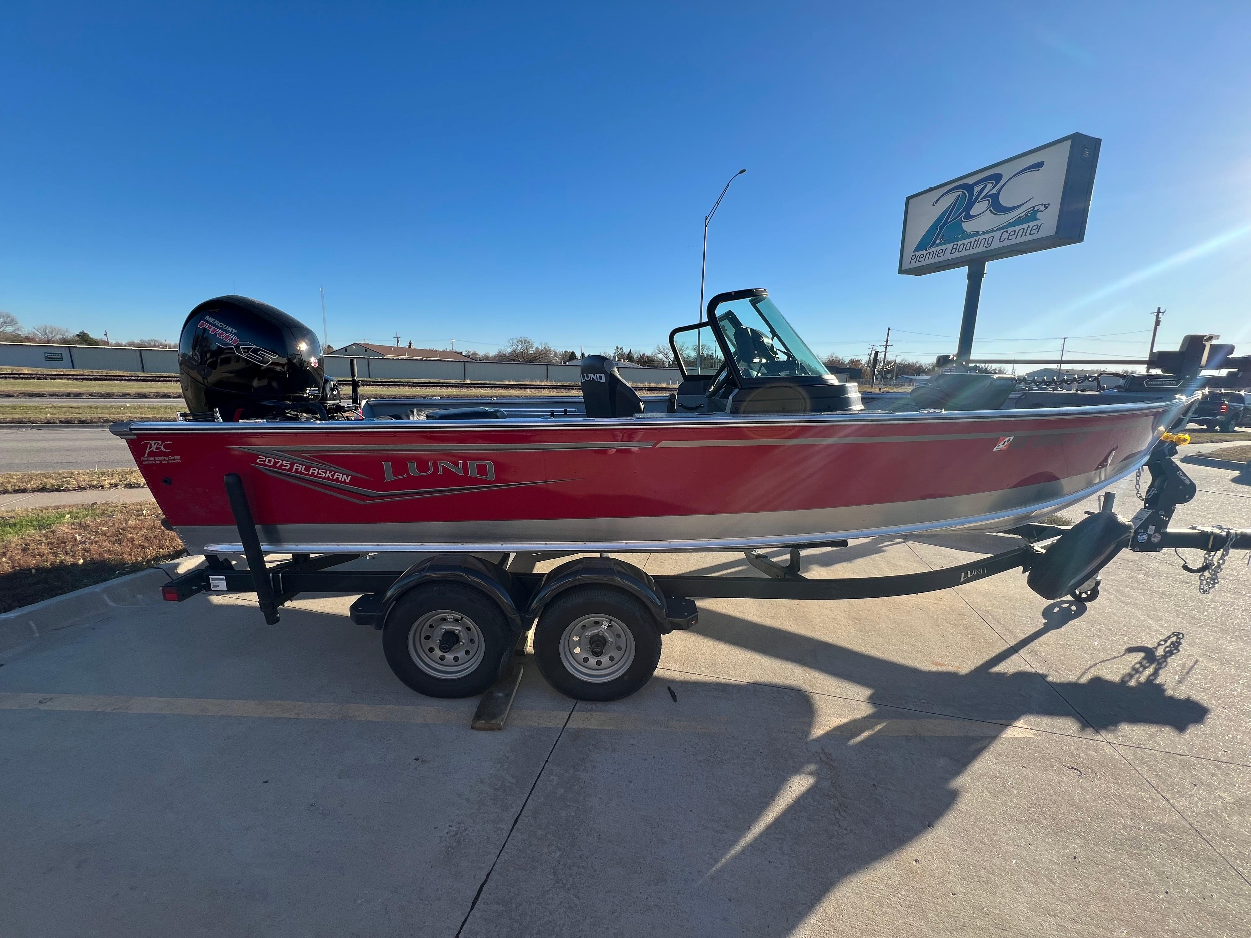 Lund 2075 Alaskan Sport