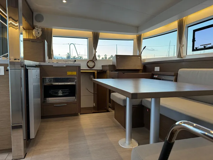 Arete Yacht Photos Pics 