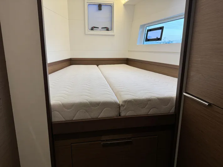 Arete Yacht Photos Pics 