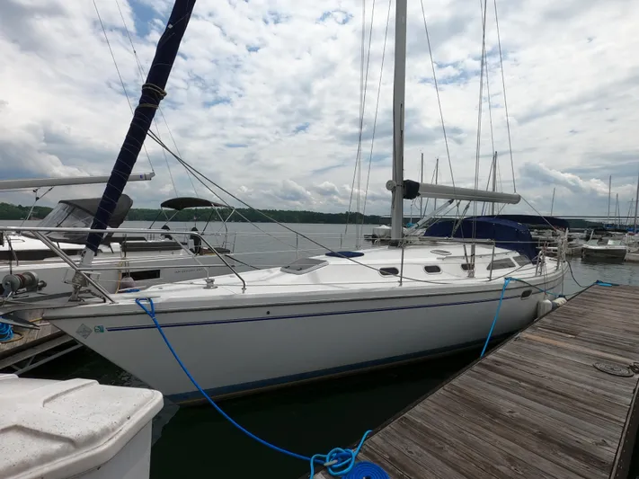 Brisa Surena Yacht Photos Pics 